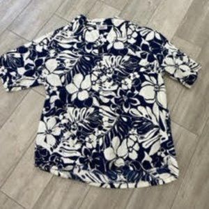MENS 2X; BLUE/ WHITE HIBISCUS PRINT HAWAIIAN SHIRT PACIFIC LEGEND